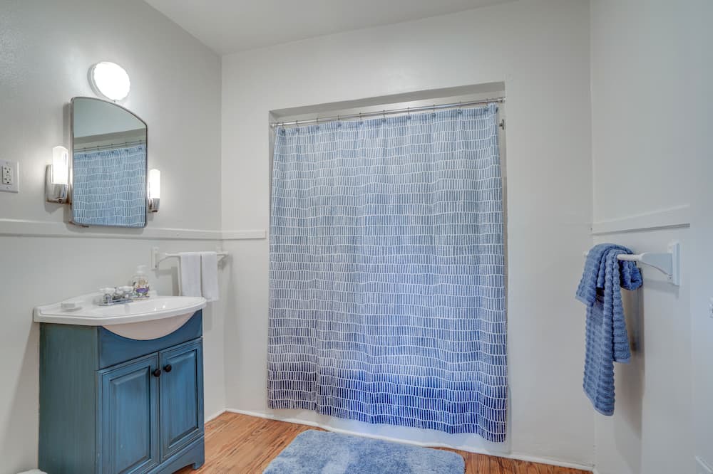Photo of Bathroom in Old Town