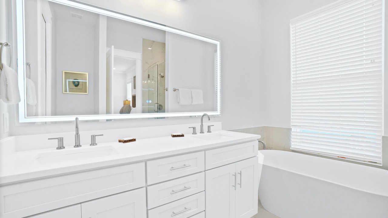 Photo of Bathroom in Treetop
