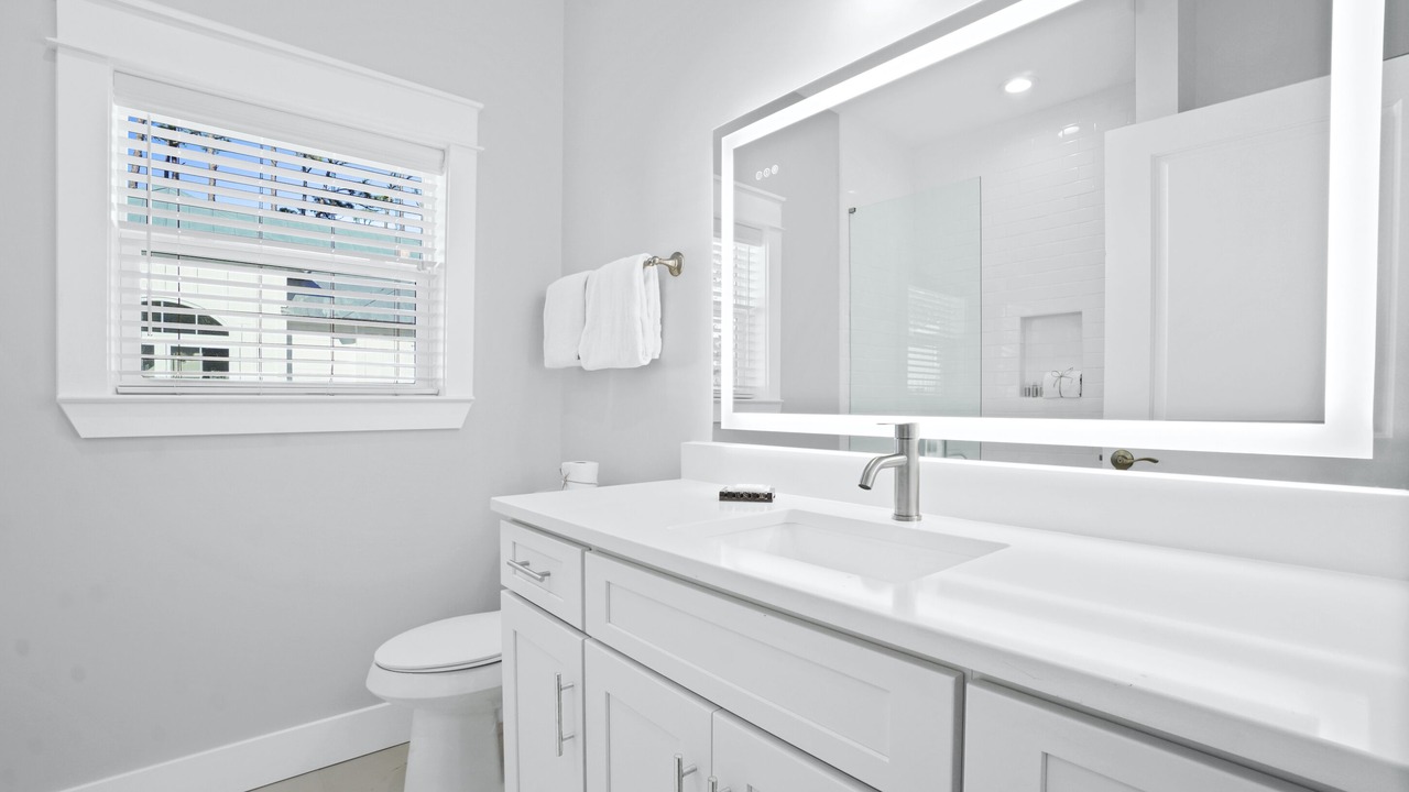 Photo of Bathroom in Treetop