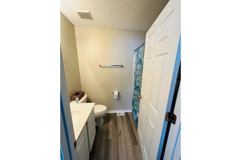 Photo of Bathroom in Wright