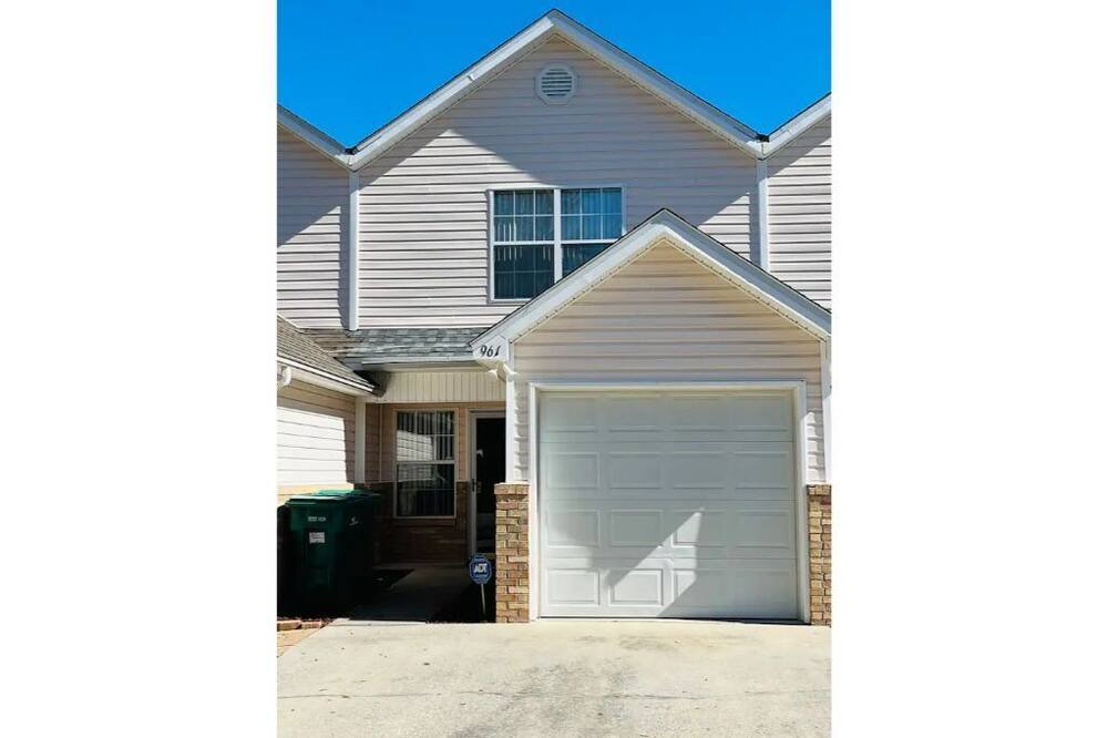 Photo of Outdoor in Wright