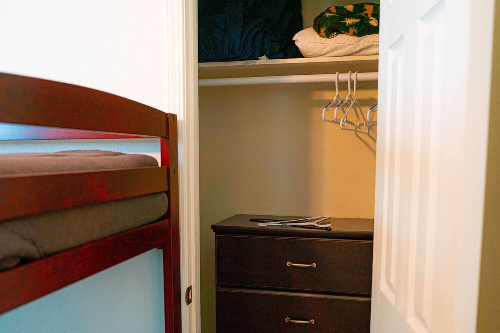 Photo of Bedroom in Shoreline Park