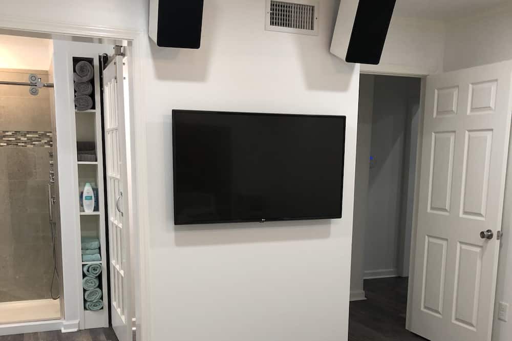 Photo of Bedroom in Gardner