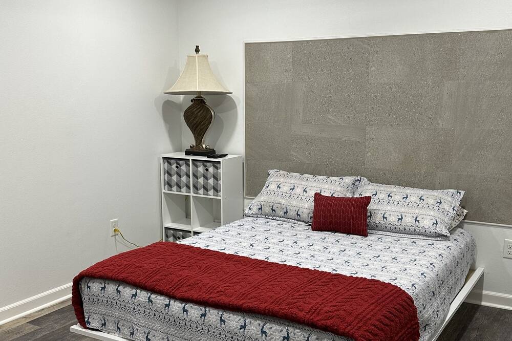 Photo of Bedroom in Gardner