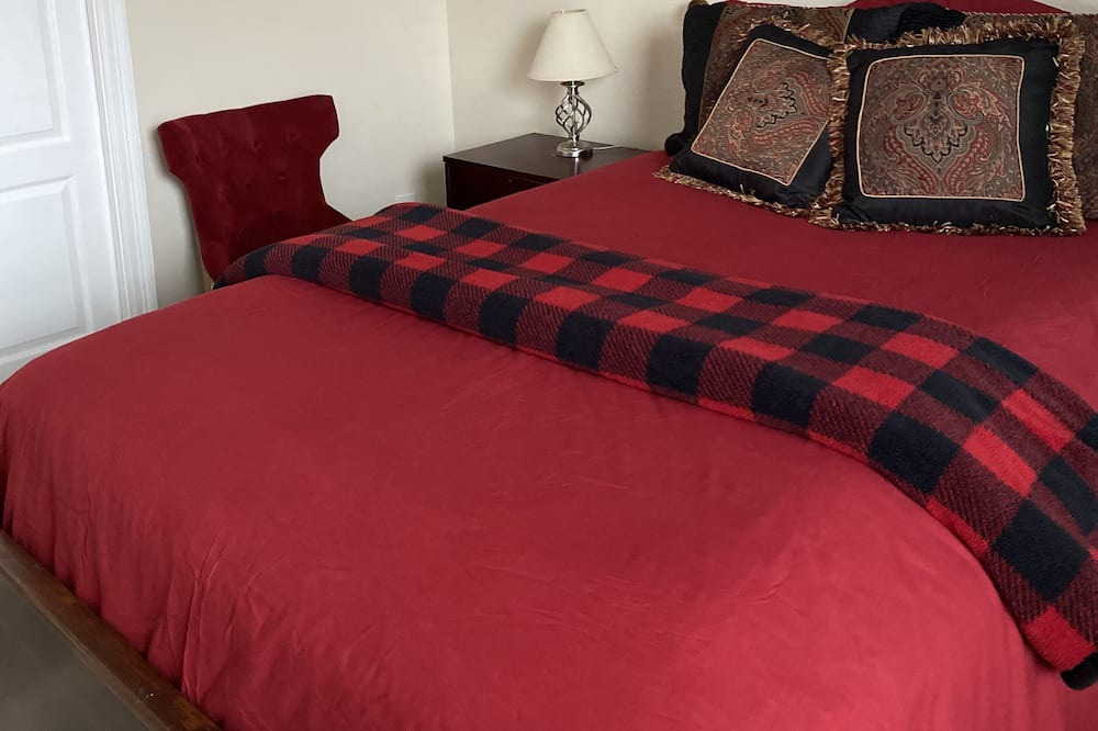 Photo of Bedroom in Read Boulevard East