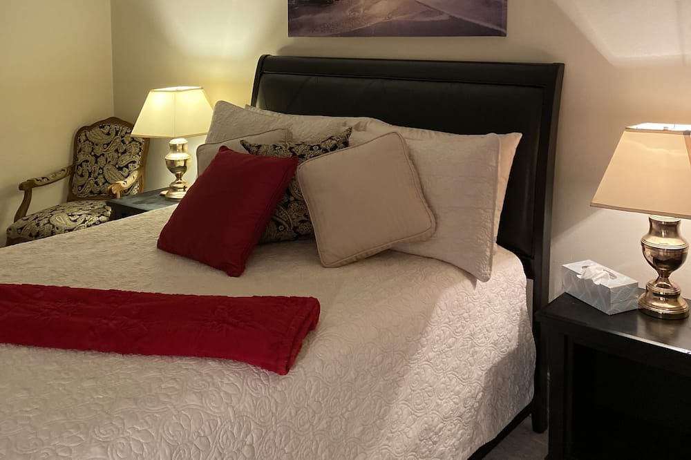 Photo of Bedroom in Read Boulevard East
