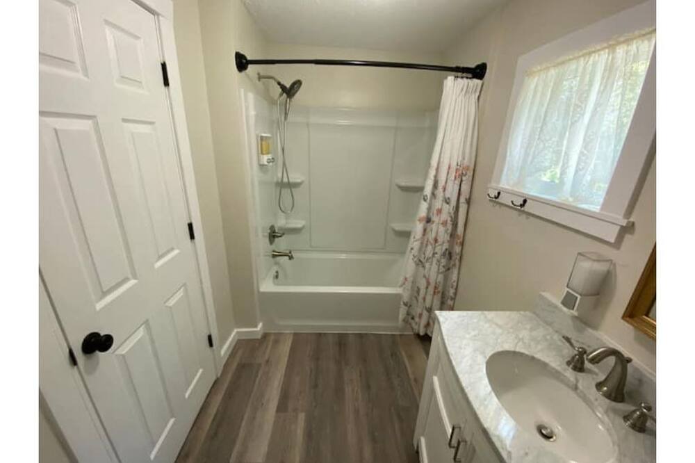 Photo of Bathroom in Milton