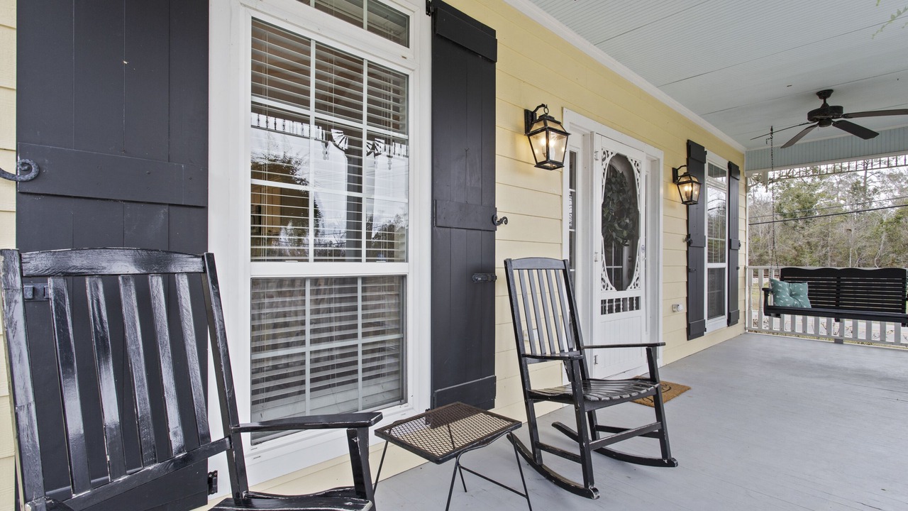 Photo of Patio Balcony in Waveland