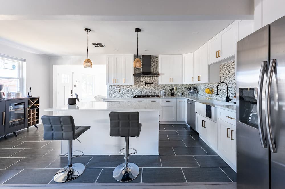 Photo of Kitchen in Kenner - Louis Armstrong International Airport