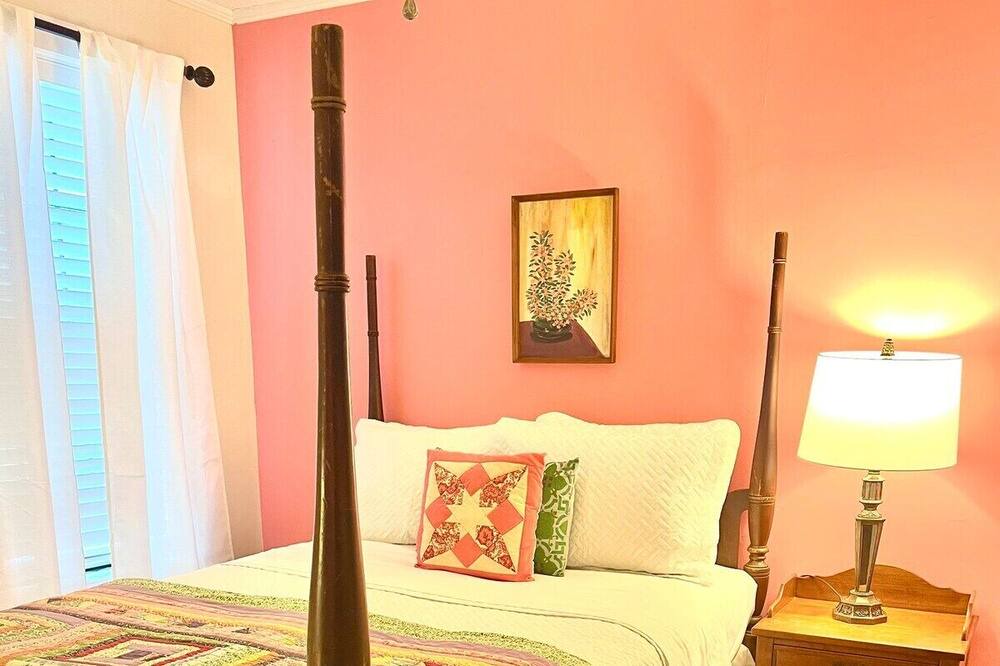 Photo of Bedroom in Oxford