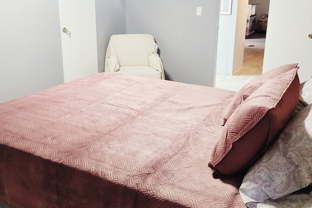 Photo of Bedroom in Harold