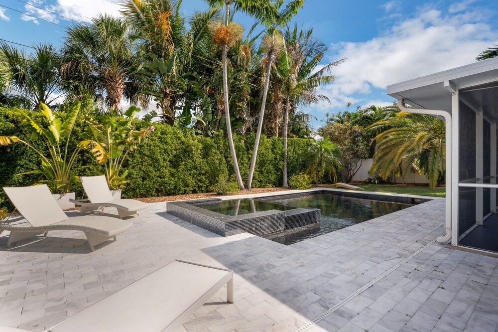 Photo of Others in Coral Ridge Isles