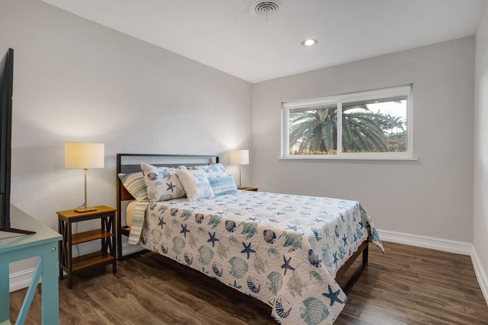 Photo of Others in Coral Ridge Isles