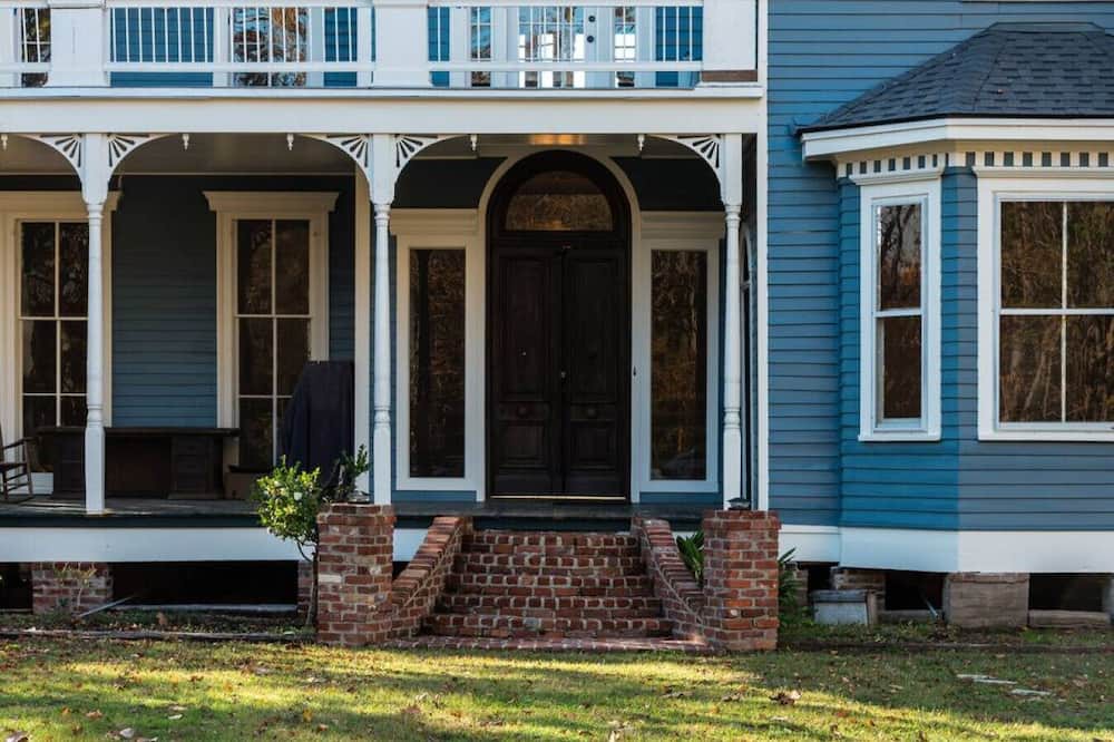 Photo of Others in St. Francisville