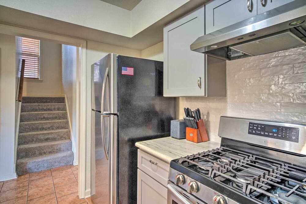 Photo of Kitchen in Highlands - Perkins