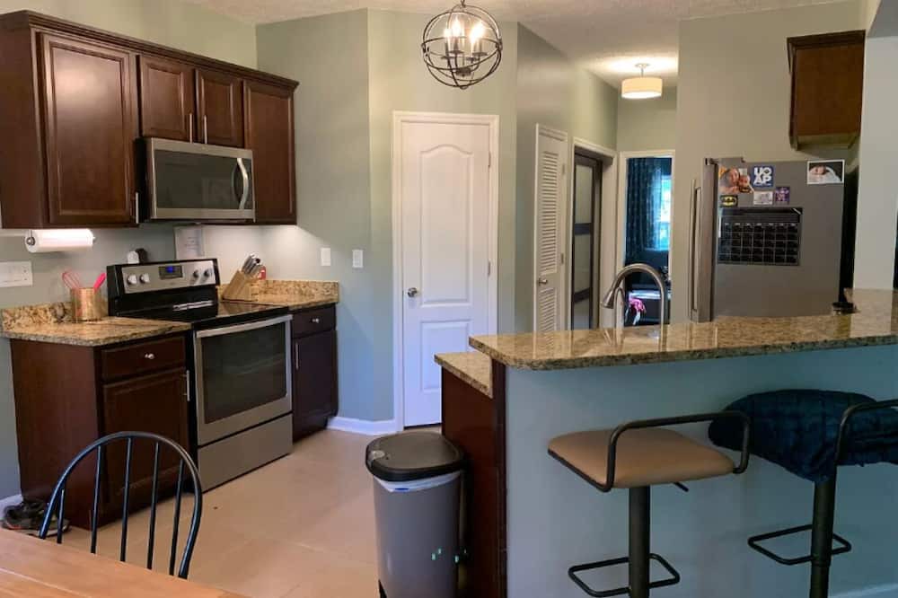 Photo of Kitchen in Chipley
