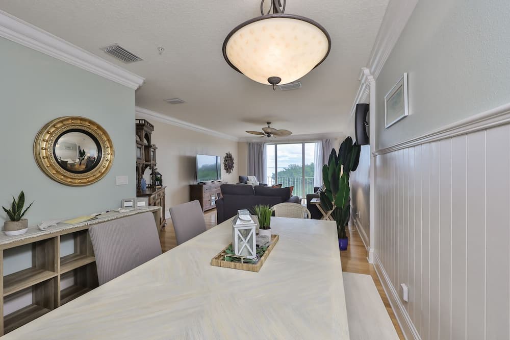 Photo of Livingroom in Tierra Verde