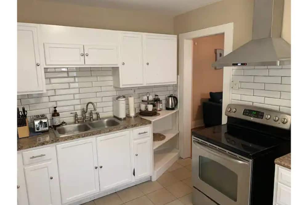 Photo of Kitchen in Crestline Heights