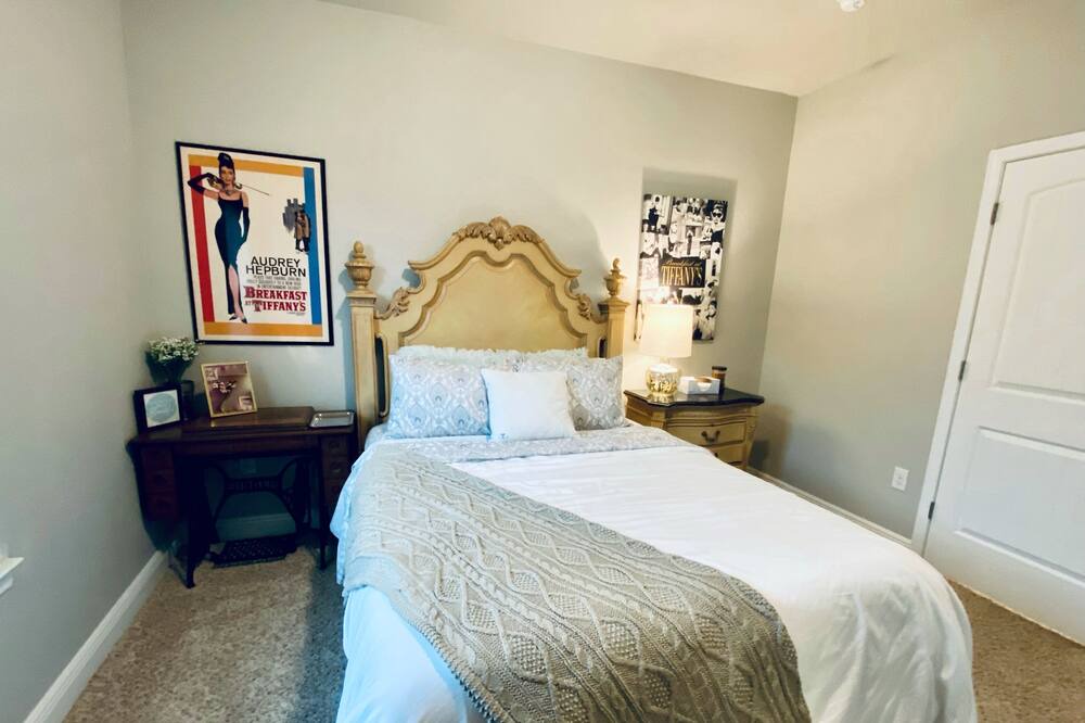 Photo of Bedroom in Panama City