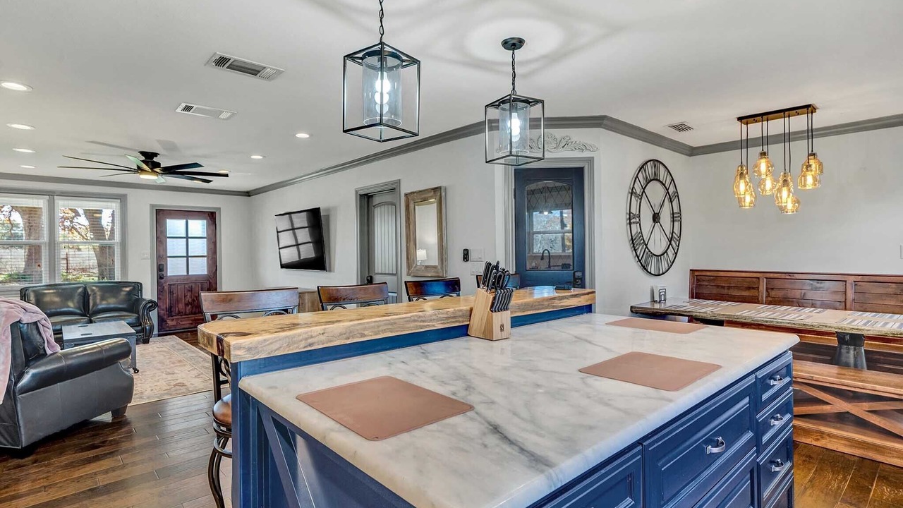Photo of Kitchen in Whitehouse
