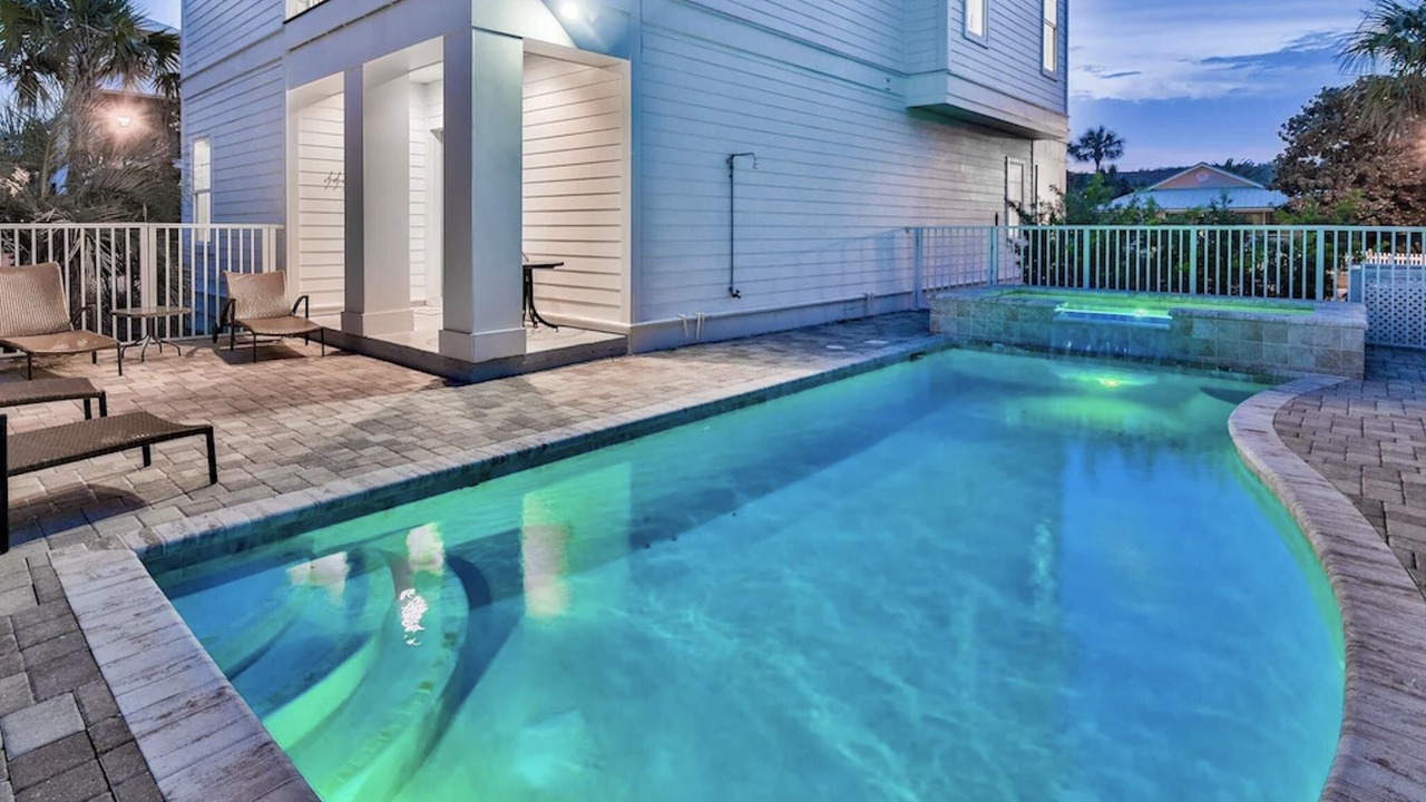 Photo of Outdoor in Crystal Shores