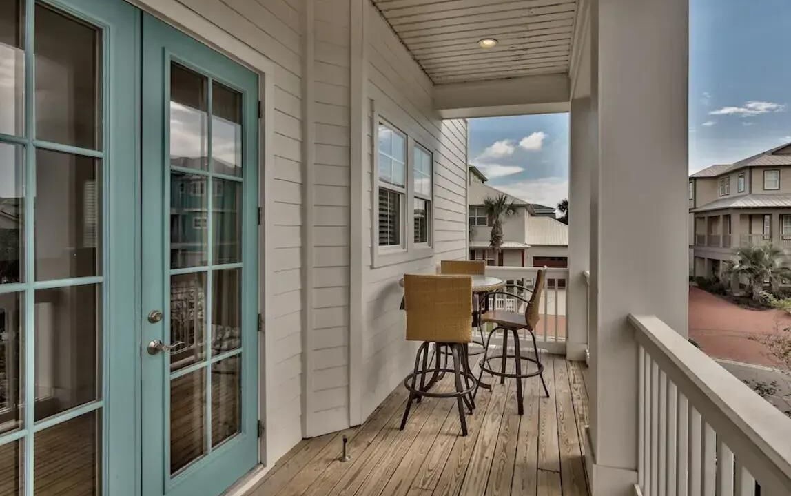 Photo of Outdoor in Crystal Shores