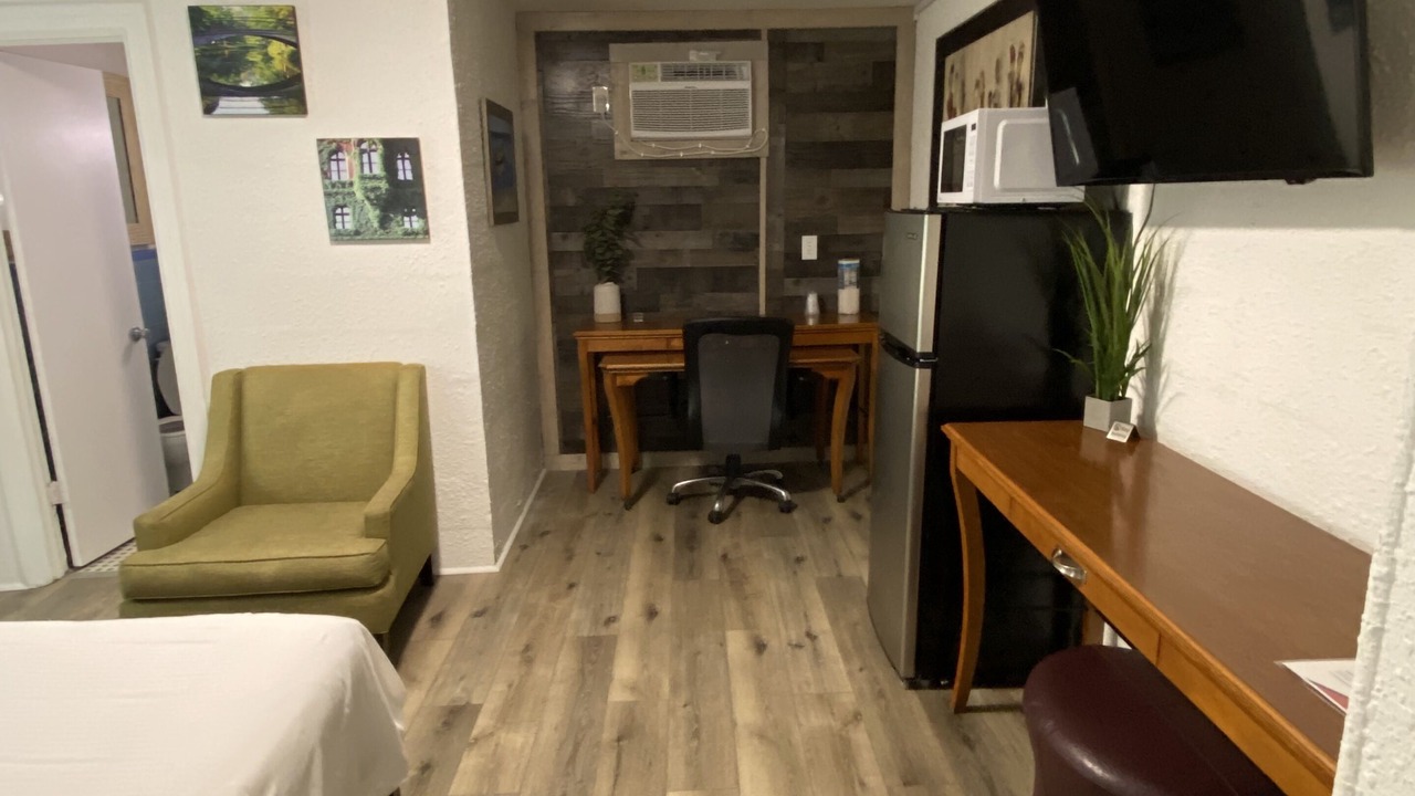 Photo of Bedroom in Northwest Pensacola