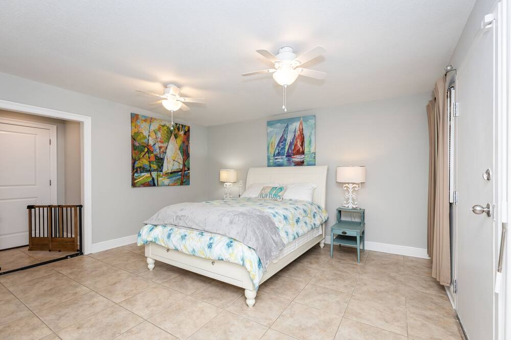 Photo of Bedroom in Mississippi City
