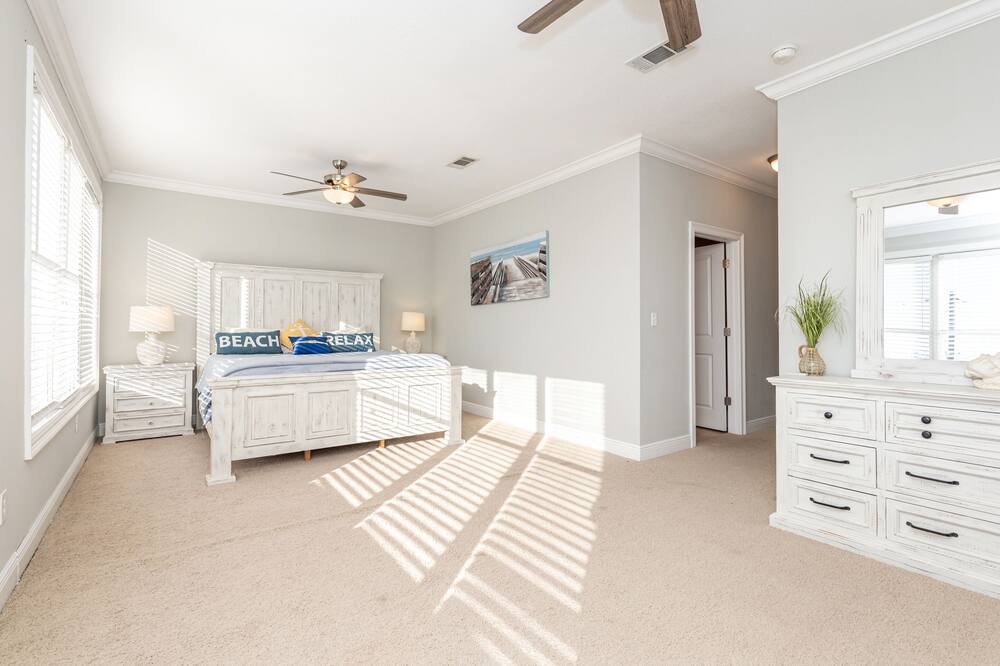 Photo of Bedroom in Mississippi City