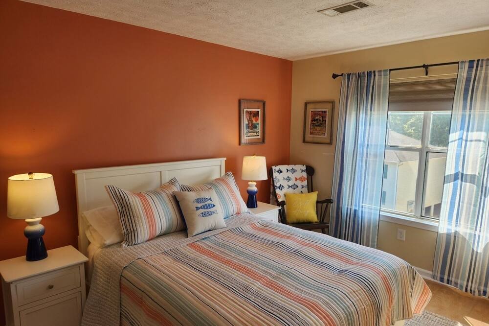 Photo of Bedroom in Dadeville