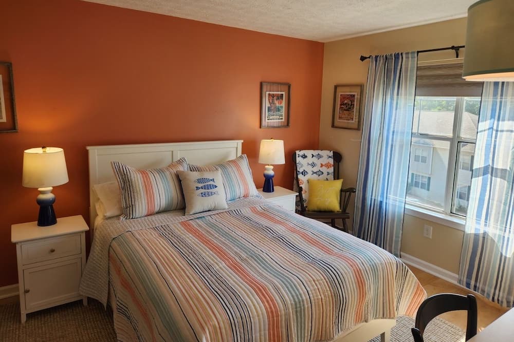 Photo of Bedroom in Dadeville