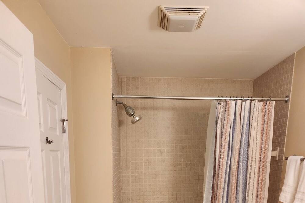 Photo of Bathroom in Dadeville