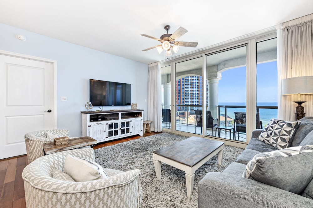 Photo of Livingroom in Pensacola Beach