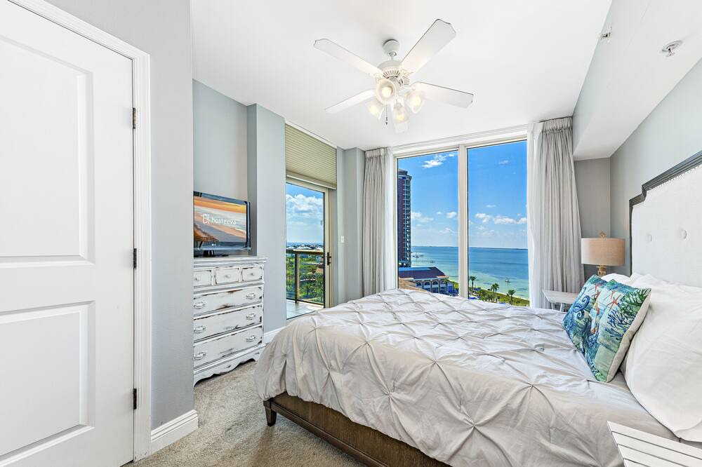 Photo of Bedroom in Pensacola Beach