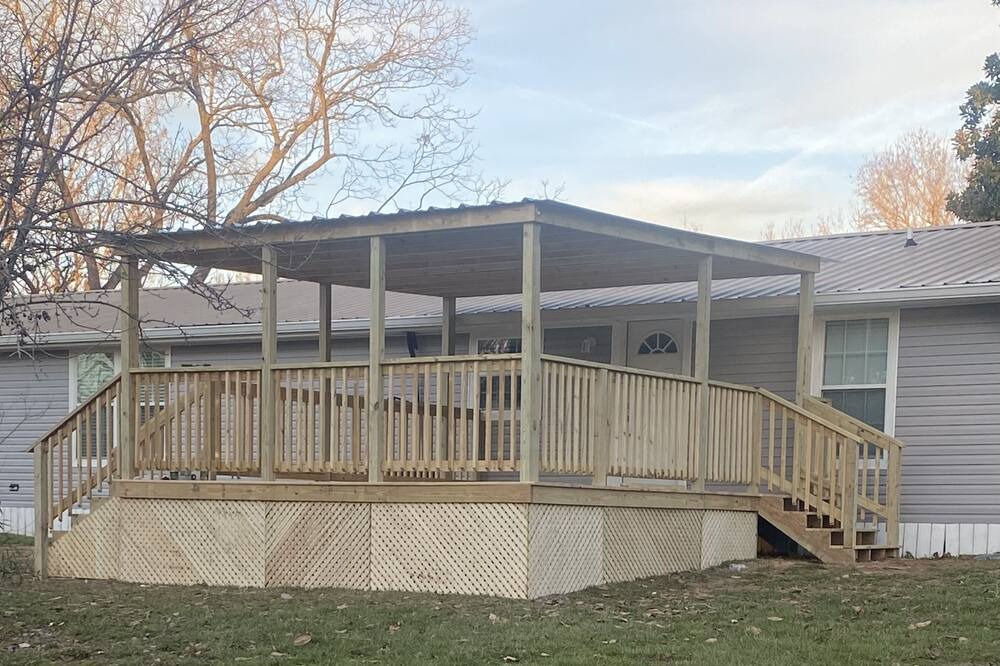 Photo of Outdoor in Marshall