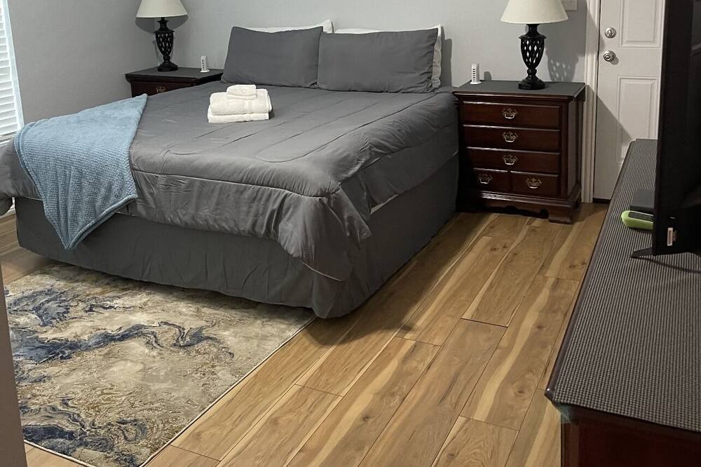 Photo of Bedroom in Marshall