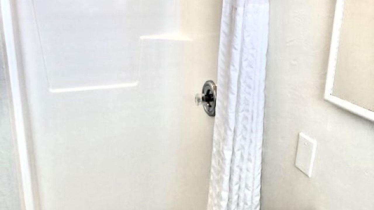 Photo of Bathroom in Uptown - Upper Duval