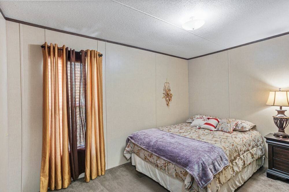 Photo of Bedroom in Creole