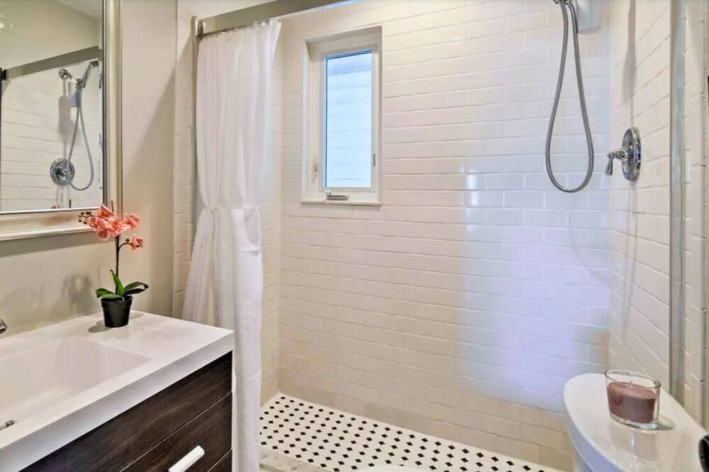 Photo of Bathroom in Davis Islands