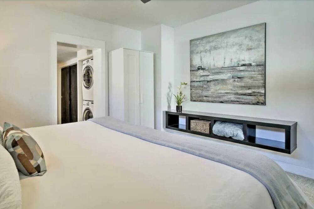 Photo of Bedroom in Davis Islands