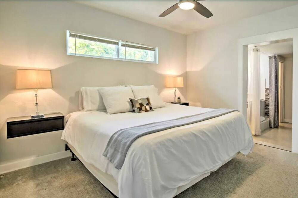 Photo of Bedroom in Davis Islands
