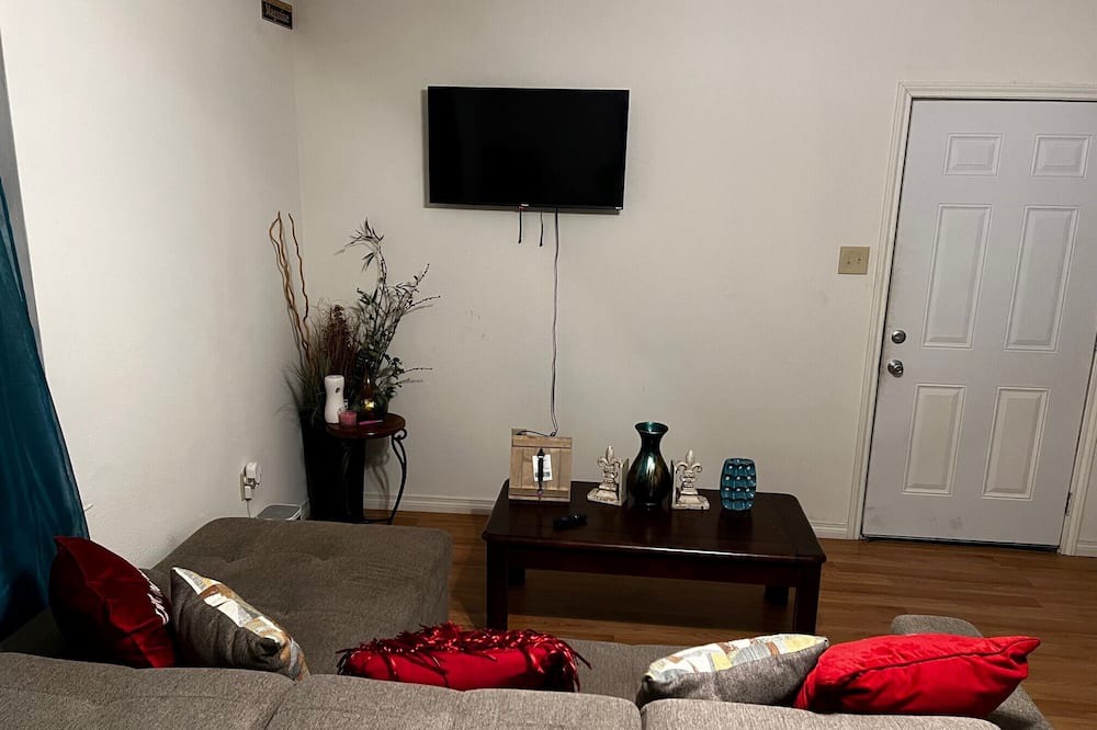 Photo of Bedroom in Chalmette