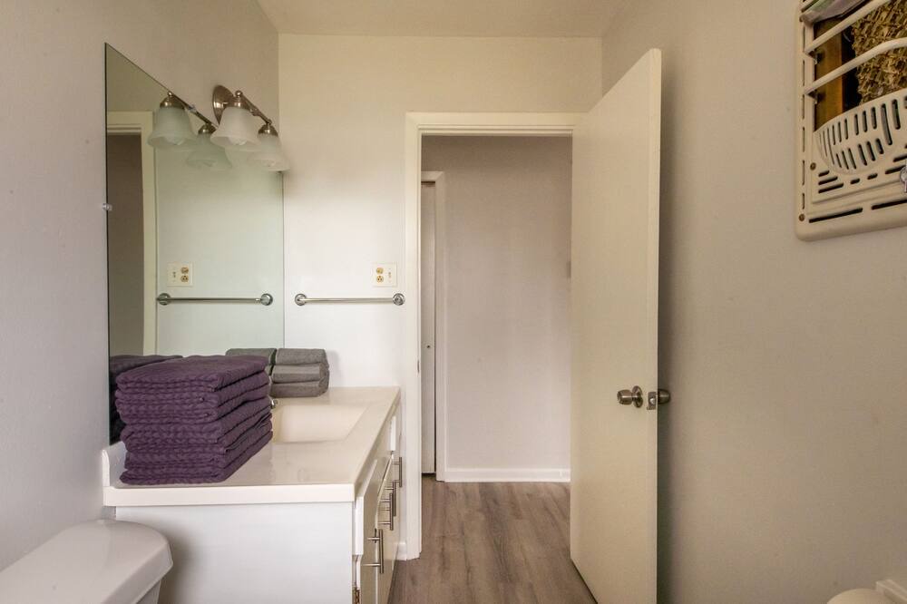 Photo of Bedroom in Marrero