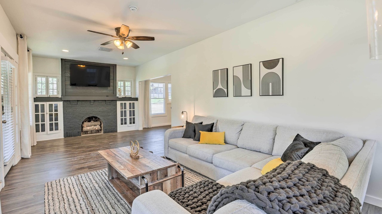 Photo of Livingroom in Norwood
