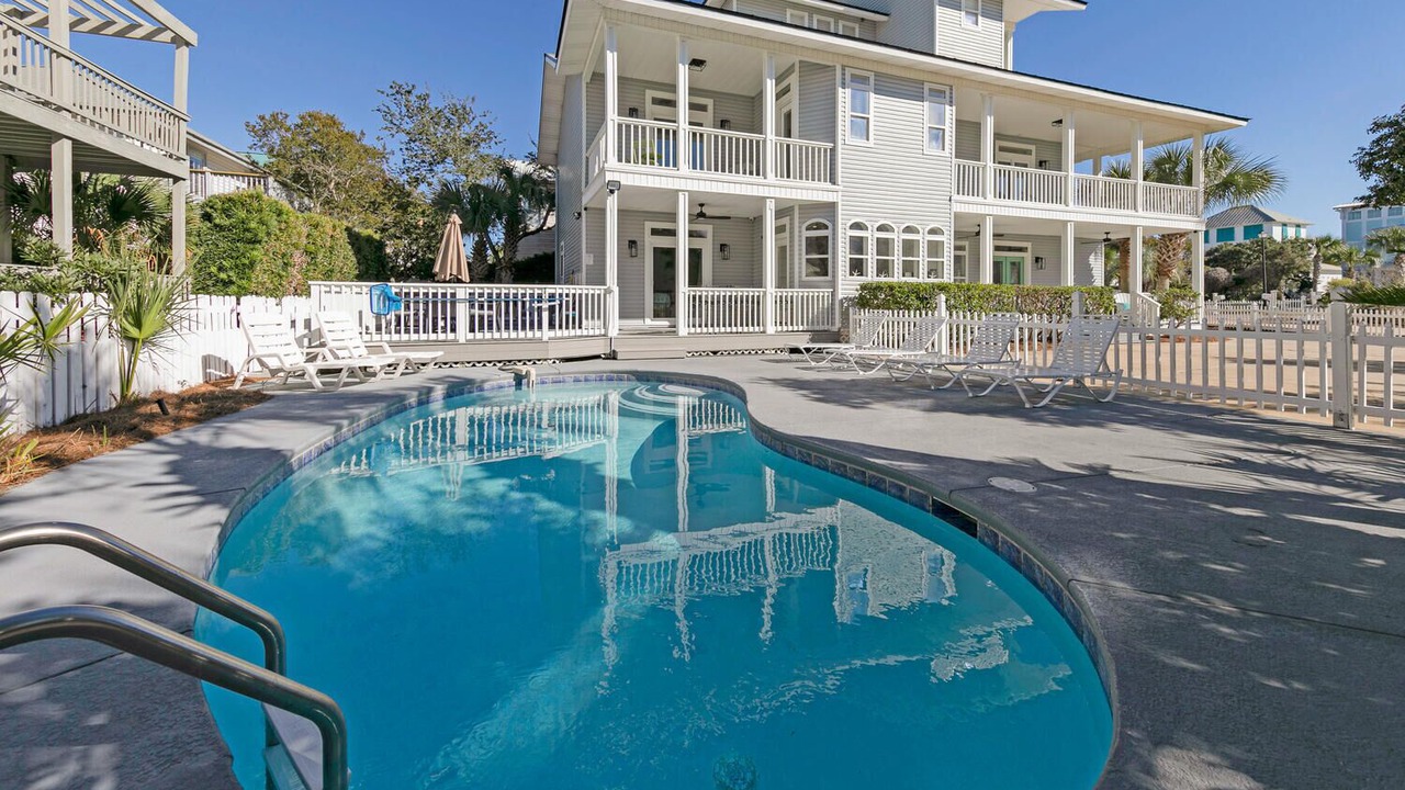 Photo of Outdoor in Crystal Shores