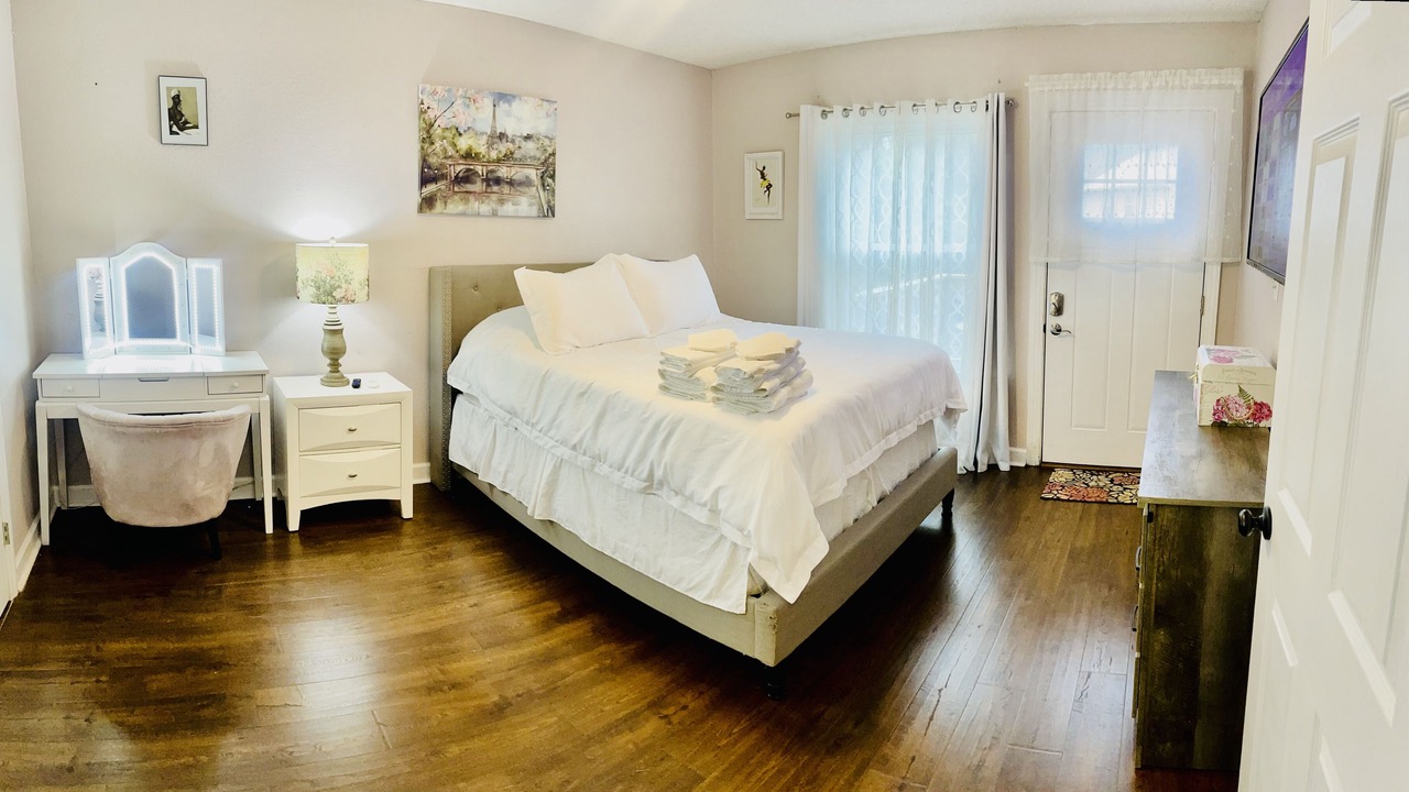 Photo of Bedroom in Tallahassee