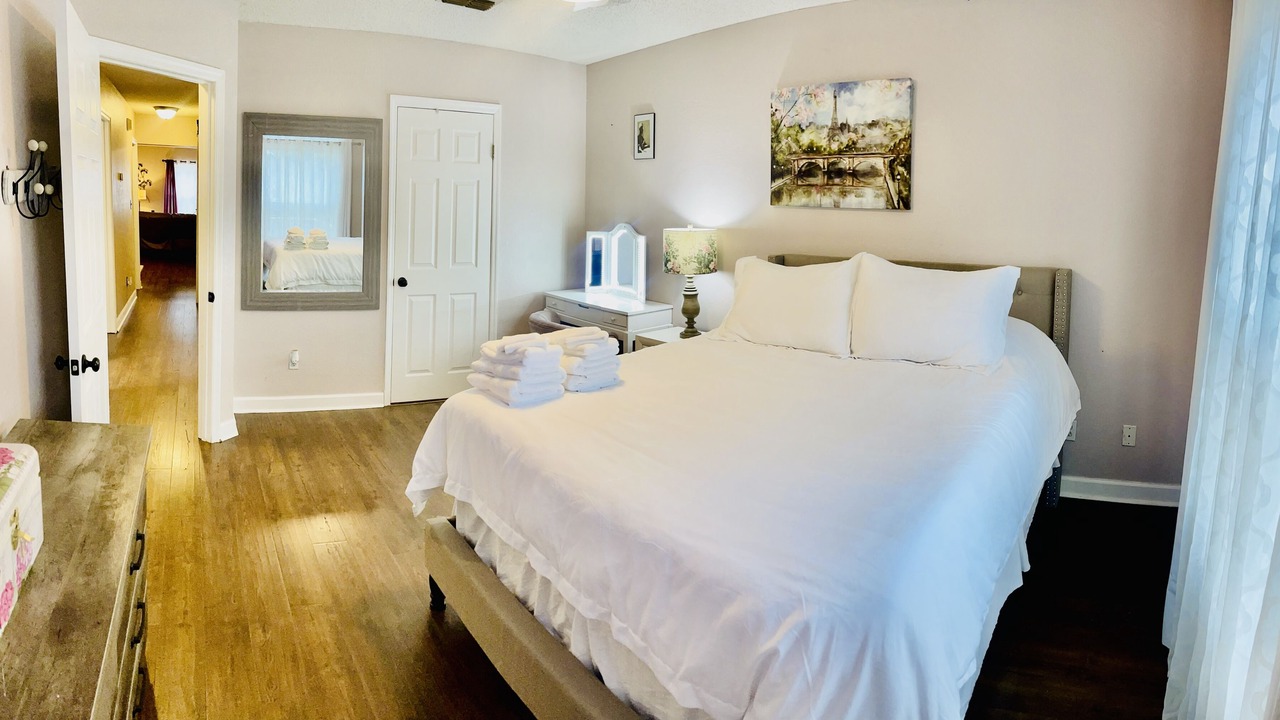 Photo of Bedroom in Tallahassee