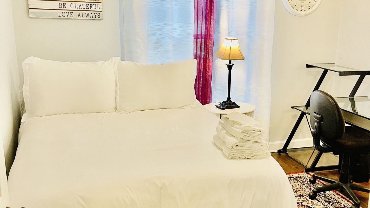 Photo of Bedroom in Tallahassee