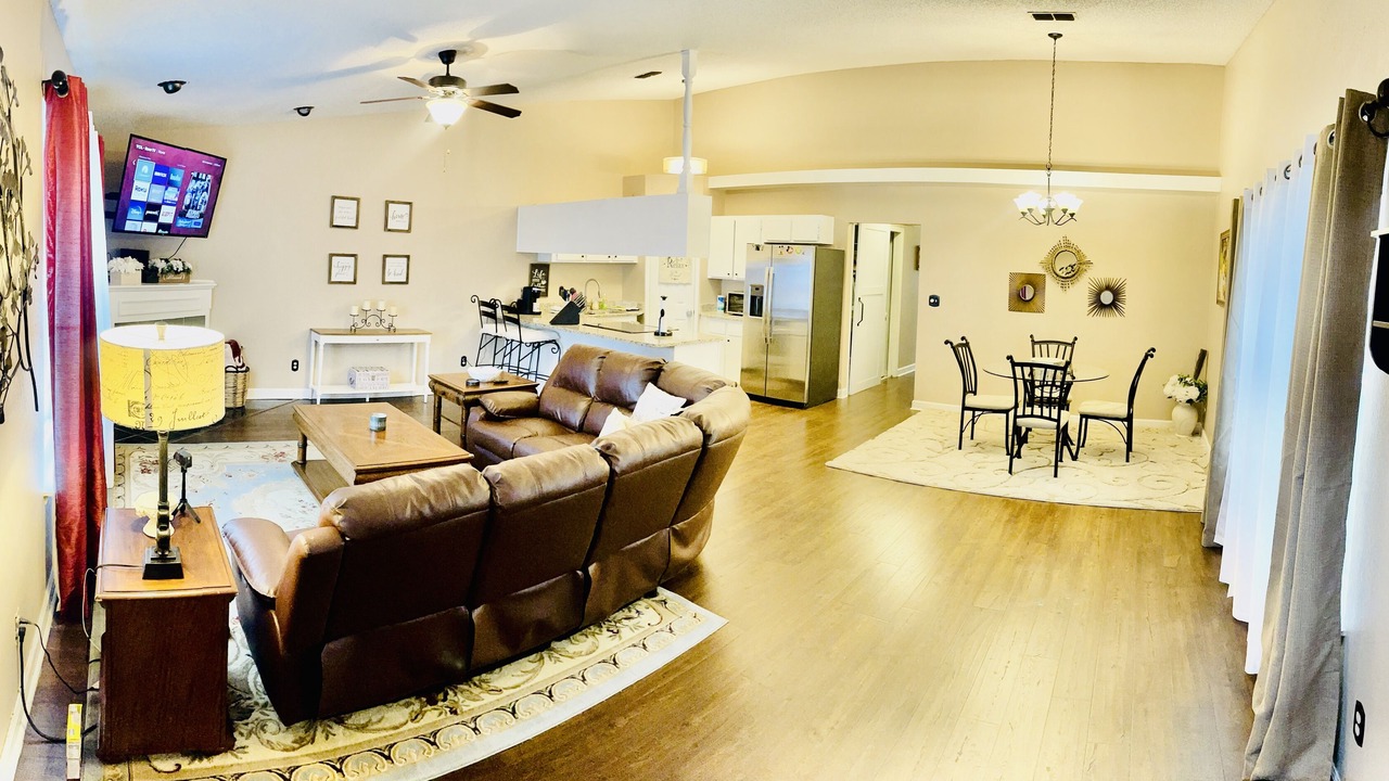 Photo of Livingroom in Tallahassee