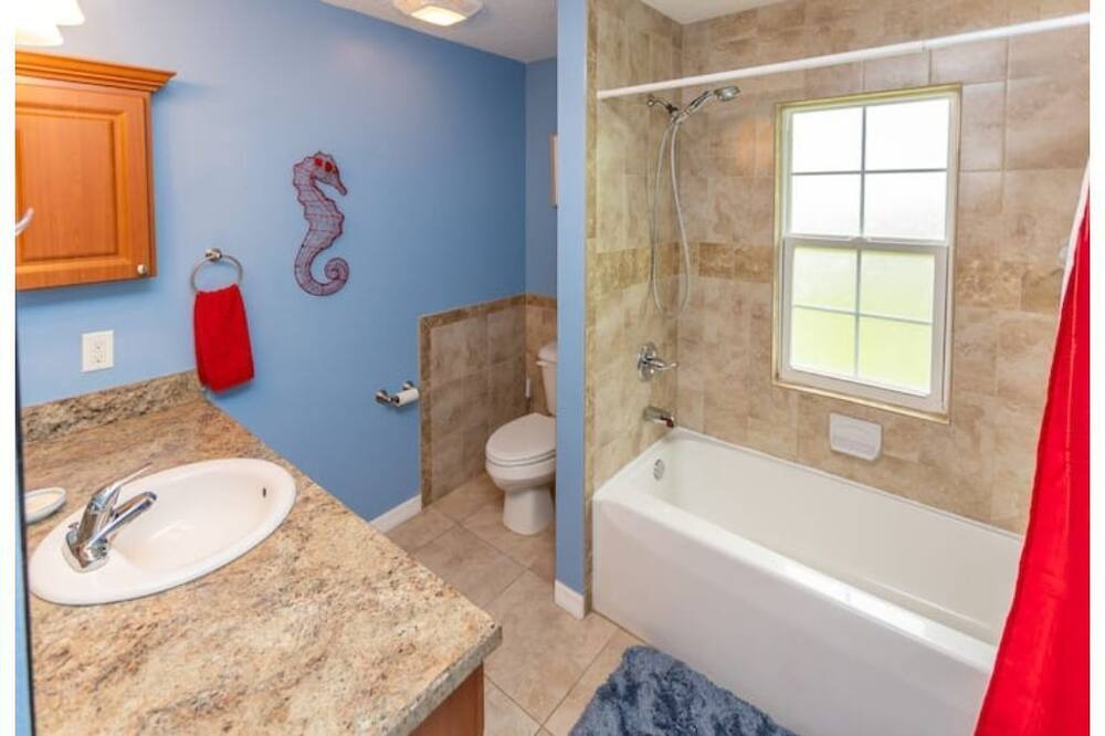 Photo of Bathroom in Port Malabar